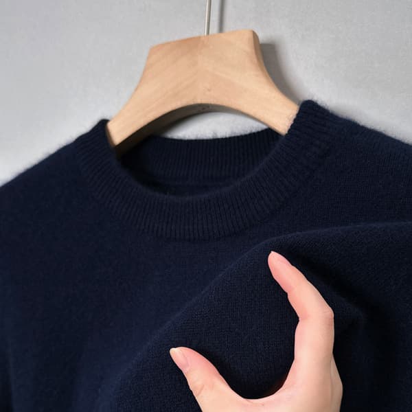 Autumn and winter new round neck sweater men's casual solid color inner warm base sweater sweater men's clothing-2